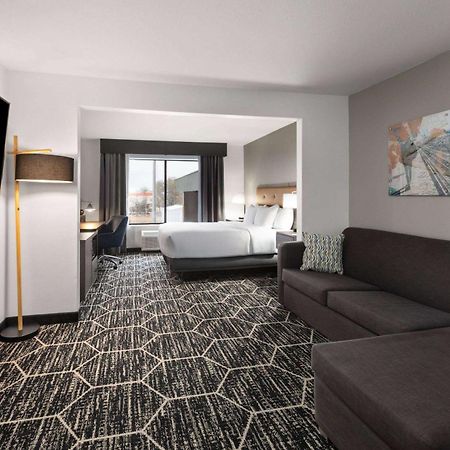 La Quinta Inn & Suites By Wyndham מרידיאן מראה חיצוני תמונה