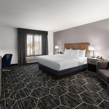 La Quinta Inn & Suites By Wyndham מרידיאן מראה חיצוני תמונה