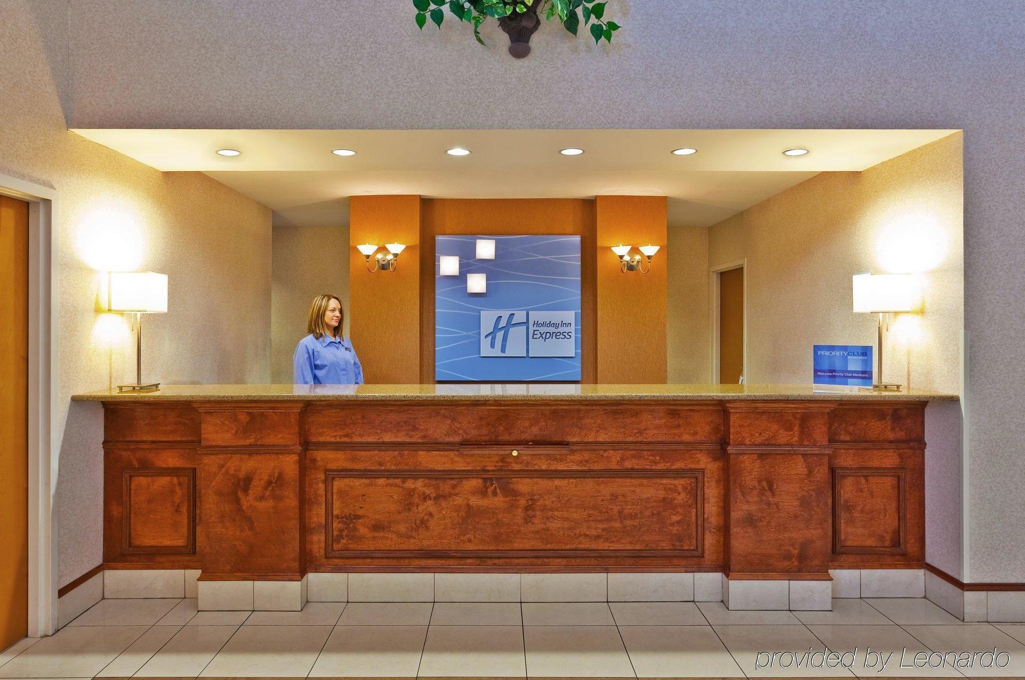 La Quinta Inn & Suites By Wyndham מרידיאן מראה פנימי תמונה