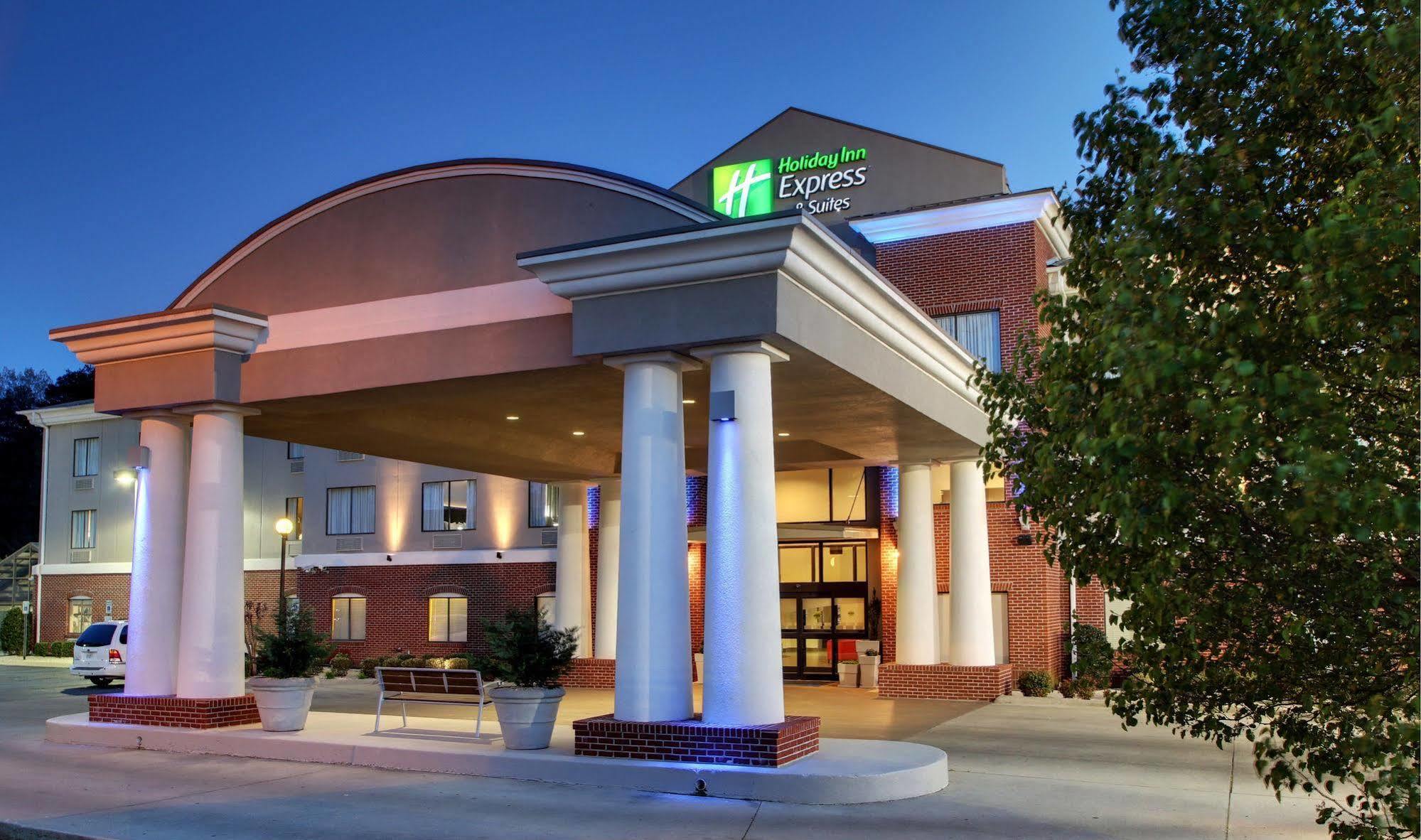 La Quinta Inn & Suites By Wyndham מרידיאן מראה חיצוני תמונה